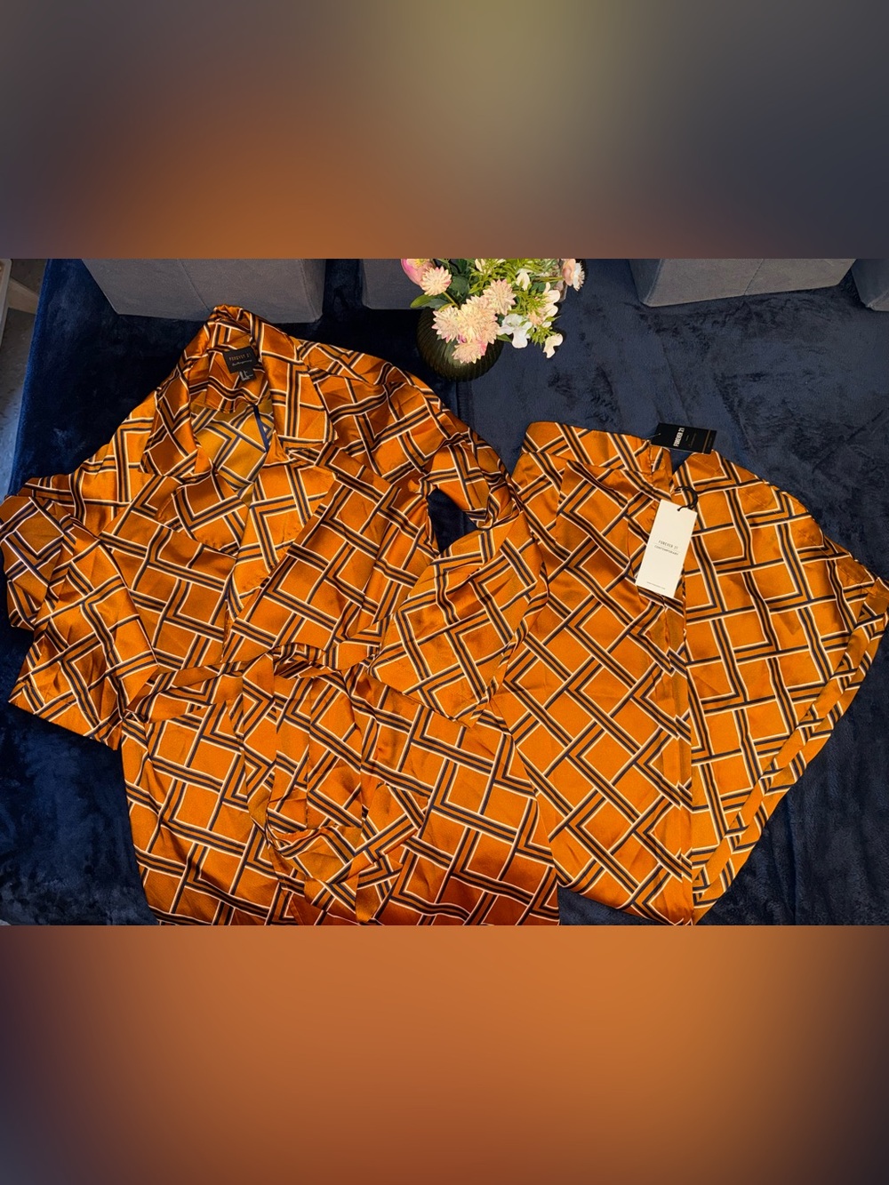 Forever 21 satin geo pattern duster and pants set